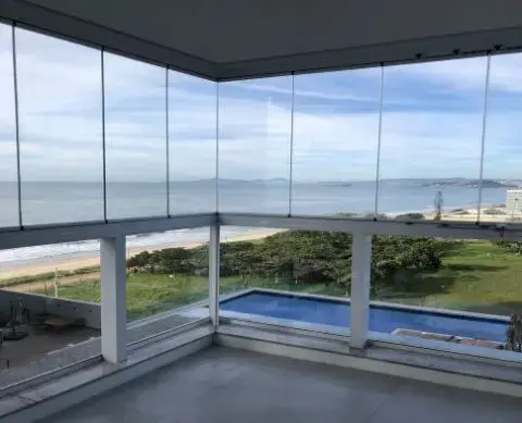 Pé na areia em barra velha em Barra Velha